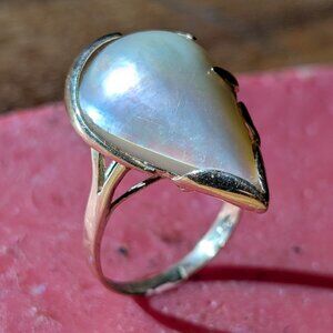 Estate 14K Yellow Gold Teardrop Mabe Pearl Ring Size 9